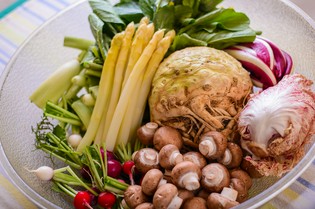 旭川を中心とする北海道の山海の幸、フランスの上質食材が集う