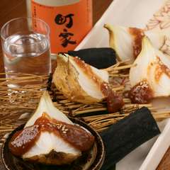 北海道産を含む、芋を中心とした焼酎が常時20種類以上揃う