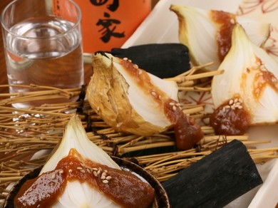 北海道産を含む、芋を中心とした焼酎が常時20種類以上揃う