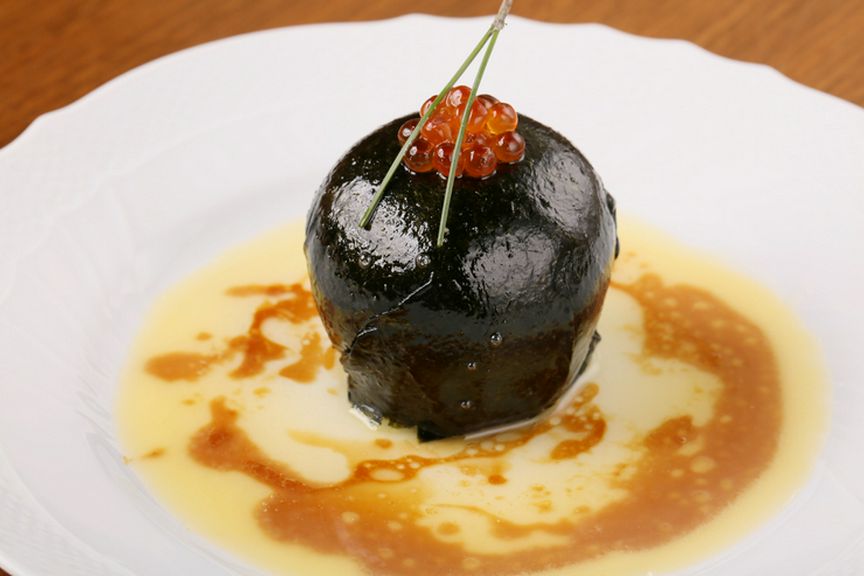 海苔とイクラの風味が楽しめる、人気メニュー『じゃがバター』