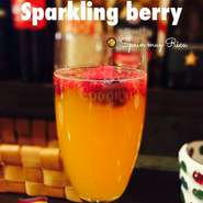 スパークリングベリーサングリア