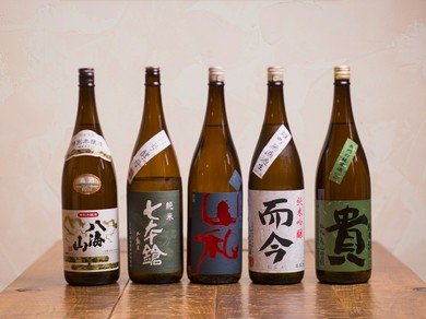 店主と同世代の杜氏が醸す、通好みの日本酒
