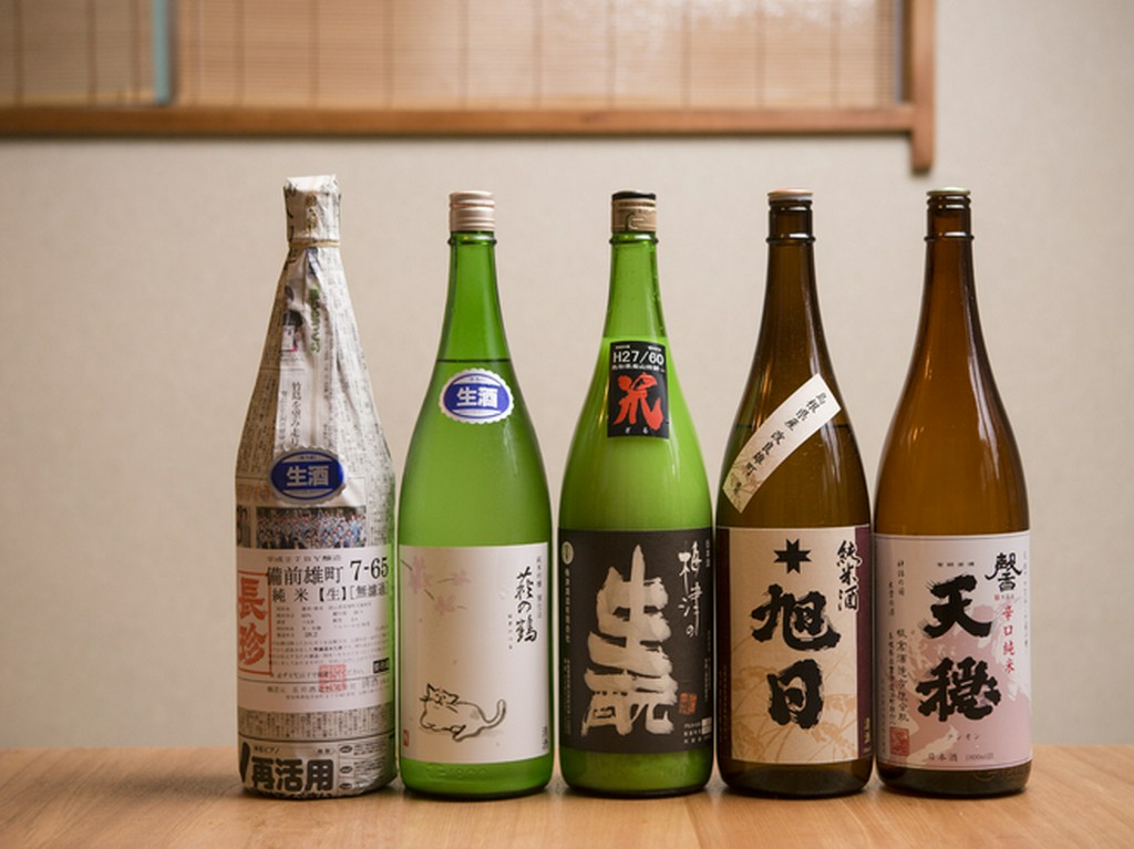 肴を引き立てる純米酒のほか、さまざまな要望に沿う日本酒も