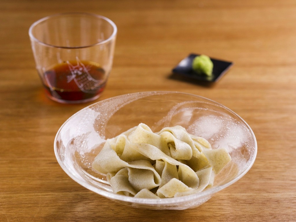 しっかりと噛みしめることで蕎麦本来の旨みが引き立つ3種の『蕎麦』