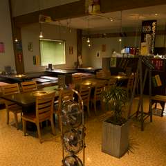 友達や仕事仲間と焼肉宴会で盛り上がる、50名以上で貸切