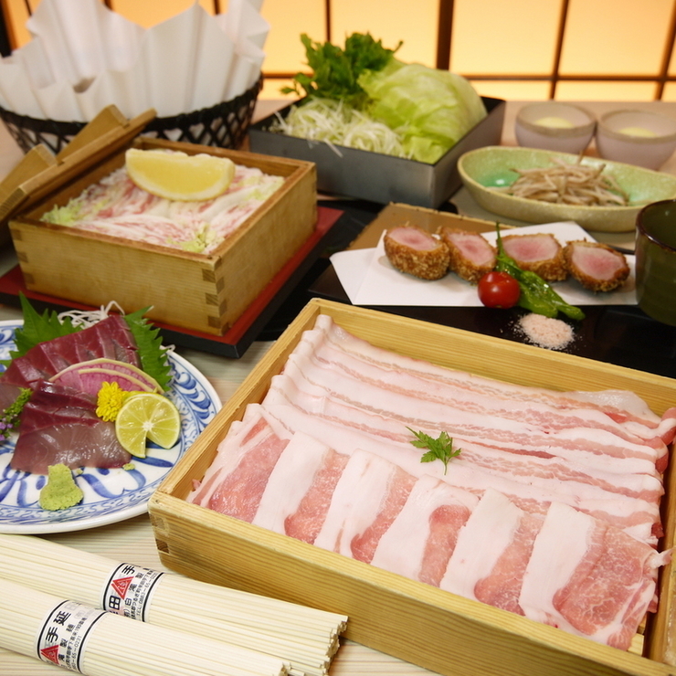 [◎超值宴會◎水瀧海帶高湯豬肉涮鍋配特製高湯醬]花套餐5000日元