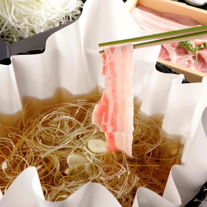 僅限線上！ 【人氣炸豬排&名牌豬肉涮鍋自助餐】6,000日圓
