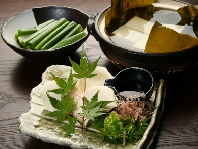 宮城県産有機栽培大豆と岩手山麓伏流水を使う自家製の『手作り豆腐』