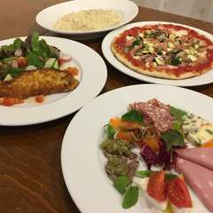 忘年会のパーティメニュー ￥3800(税込)※フリードリンク￥1500