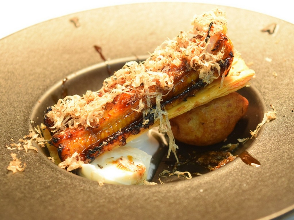 穴子とマルサラ酒の天火焼き　夏トリュフ添え