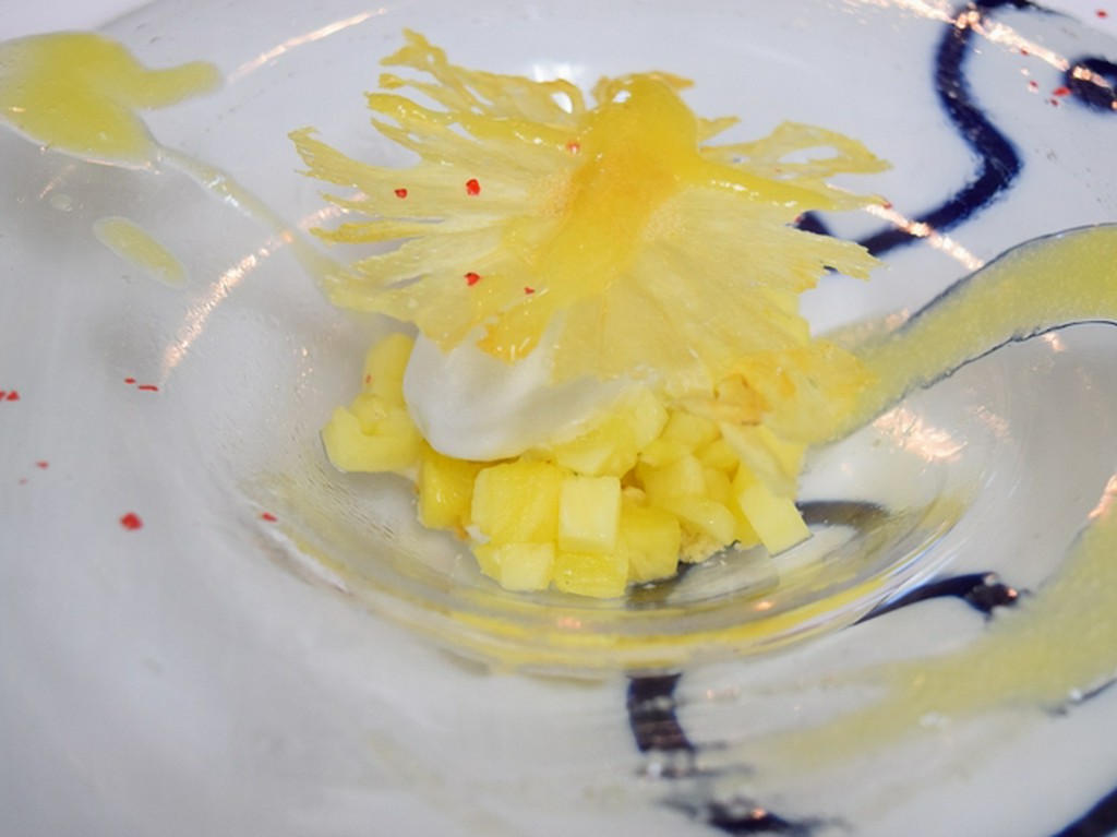 パイナップルとココナッツのジェラート