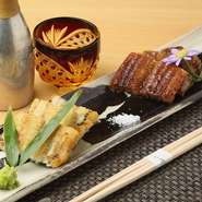 約1kgもある天然うなぎを、白焼と蒲焼２種類の焼き方で楽しめる、うなぎ好きにはたまらない逸品。白焼は、ワサビと塩を好みでつけていただきます。身が締まっており、独特の噛み応えが美味。