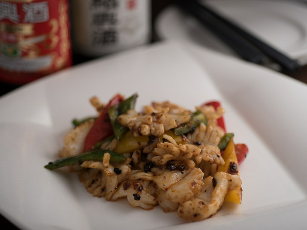 アオリイカとピリパリ唐辛子の炒め