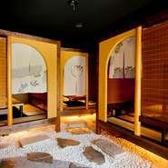 気軽に懐石を楽しんでいただけるよう、敷居の高くない店を目指したそう。昼は懐石弁当などを、夜には本格懐石を実現。季節によって料理と器が変わるのでそれも楽しみになります。