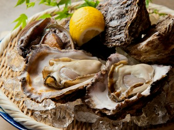 抜群の旨みが忘れられなくなる『旬の魚介類』