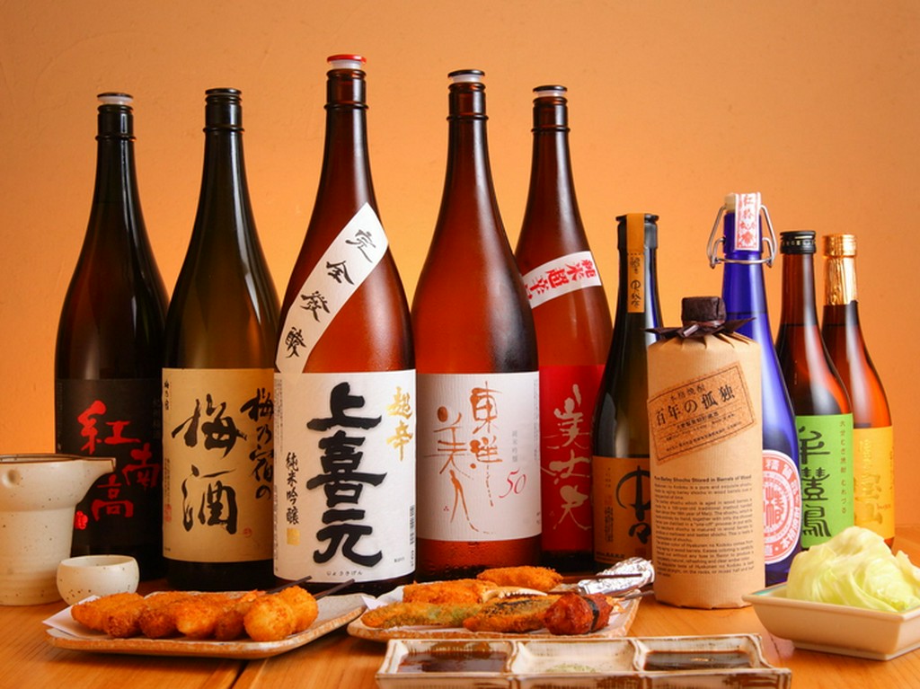 厳選した焼酎をはじめ、売れ筋のお酒を取り揃えている
