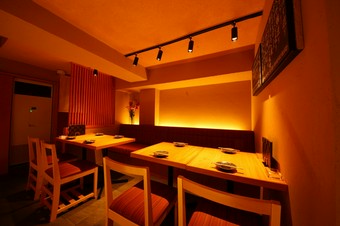 二人だけの時間を美味しく演出。会話を楽しみながらお食事を