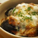 ※自家製ミートソースとたっぷりのチーズをアツアツの鉄板で！