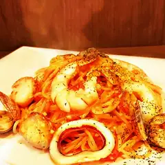 魚介のトマトクリームパスタ