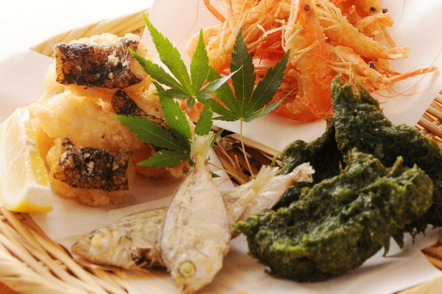 高知の名物料理を多数取り揃えております。
