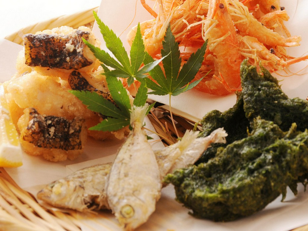 高知の名物料理を多数取り揃えております。