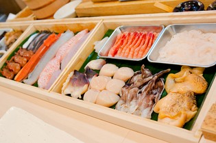 養殖ものは一切使わない　上質な天然ものにこだわる新鮮な魚