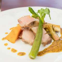 今帰仁村内のみで飼育されている、琉球在来豚「今帰仁アグー」