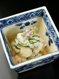 『鱧のきらず和え』※画像は一例です。季節に応じて食材や調理法は変わります。