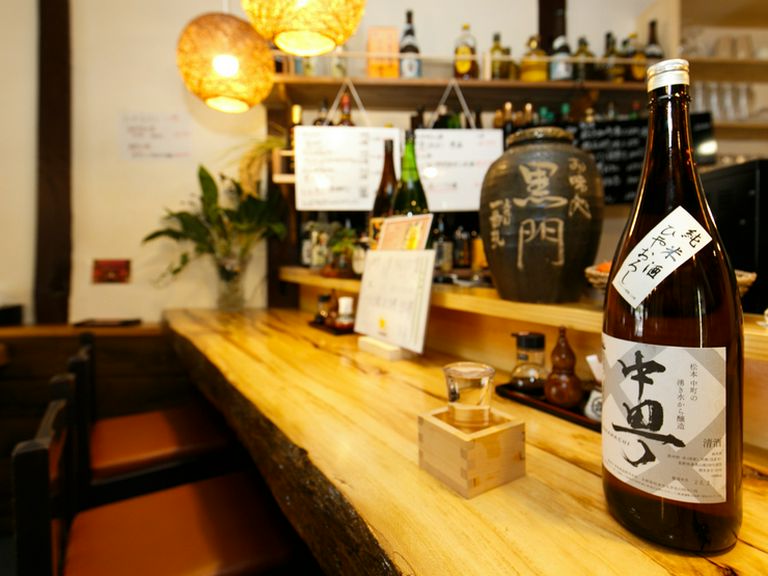 “自分だけの時間”が、心ゆくまで満喫できるカウンター席