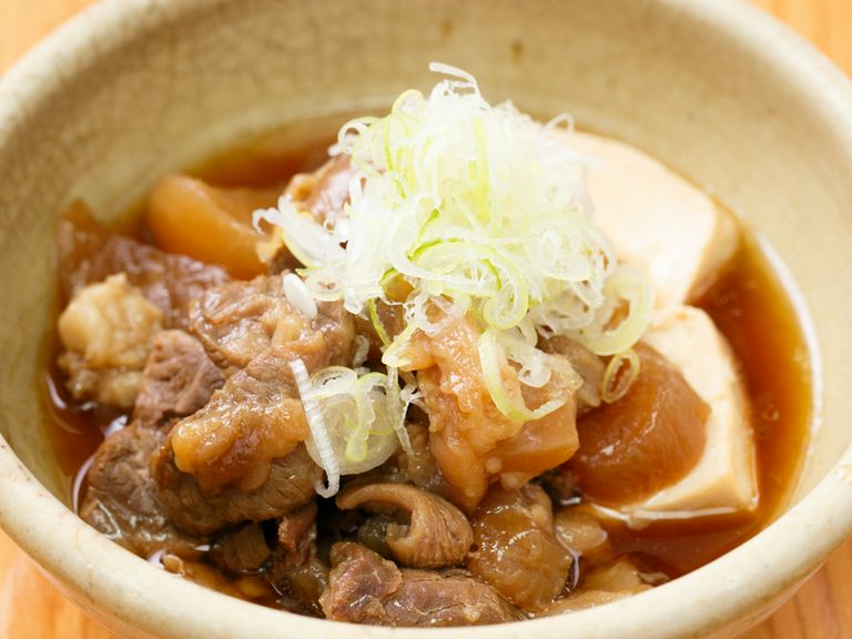 『牛すじ煮込み』