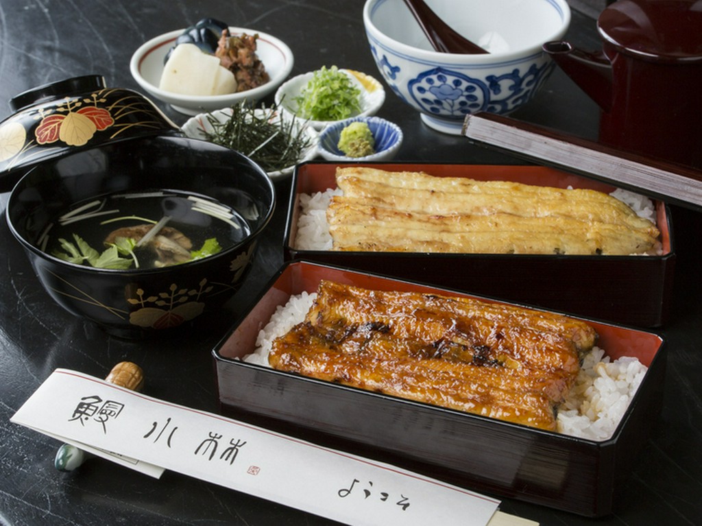 蒲焼きと白焼きの二段重『金銀鰻重』　肝吸付