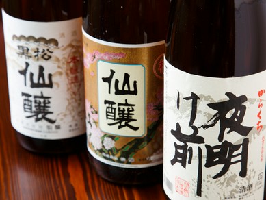 料理を引き立てる、地元長野の日本酒を豊富に品揃え