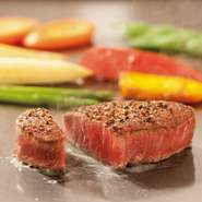 ■鮮魚のマリネ											
■焼き野菜													
■九州産黒毛和牛のサイコロステーキ（80g）								
■お食事（白ご飯、味噌汁、香の物）									
■デザート													
■コーヒー