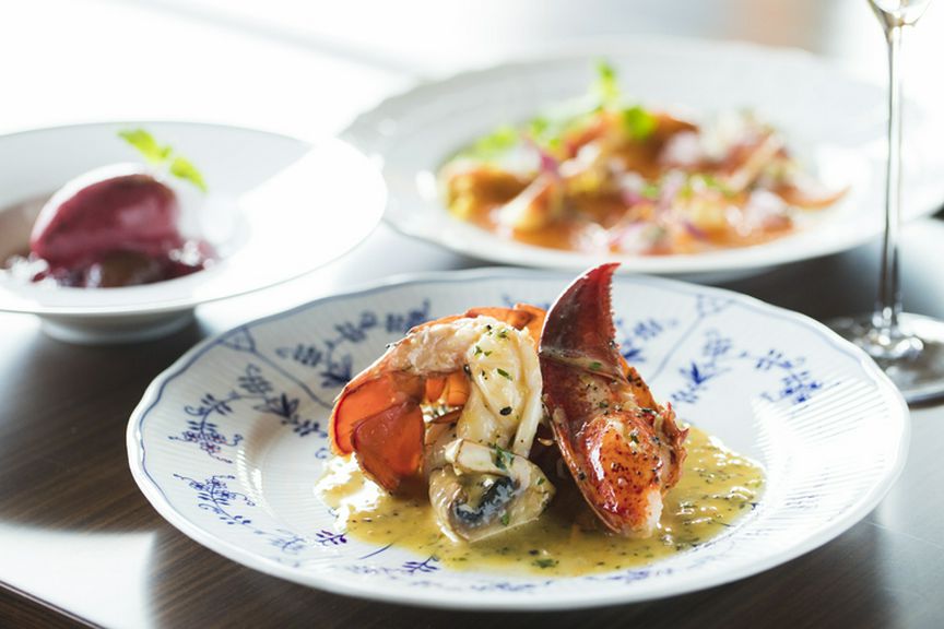 コース仕立ての鉄板焼