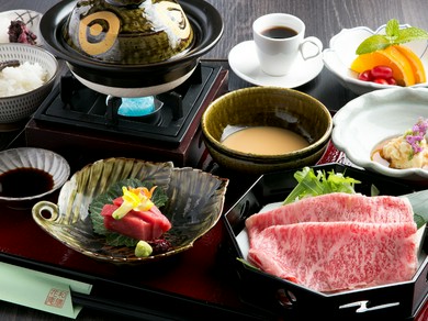 有田焼を中心とした和食器で眼福も味わえます