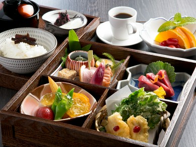 ちょっとずつあれこれ頂けて大満足『松花堂弁当』