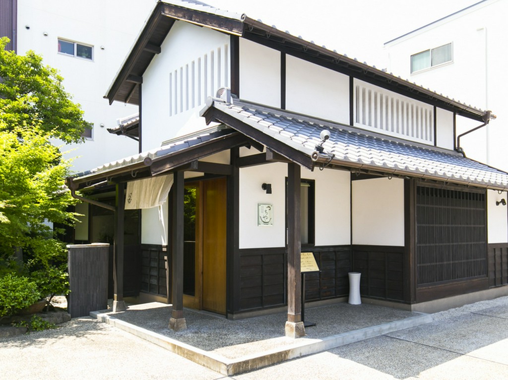 時を忘れて非日常に包まれる、とっておきの隠れ家