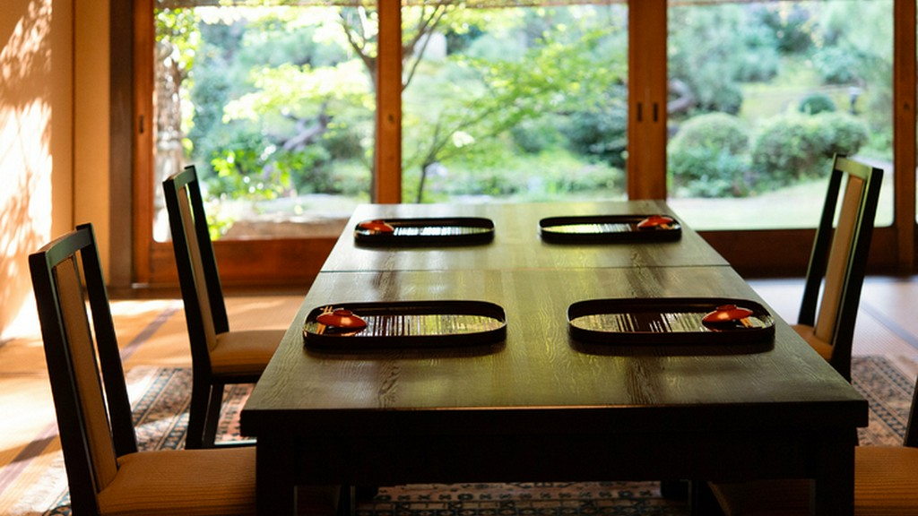 伝統の趣が宿る空間で、心をつなぐ美酒・美食の体験を提供