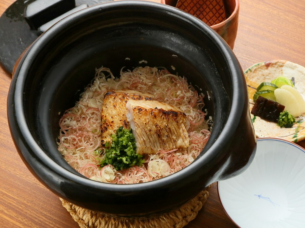 滋味深く、季節ごとの風味豊かな『甘鯛とみょうがのごはん（料理一例） 』