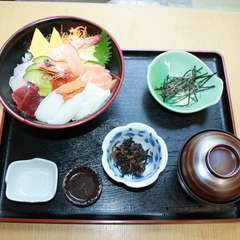 鮮度抜群で上質な魚介類がたっぷり食べられる『上海鮮丼』