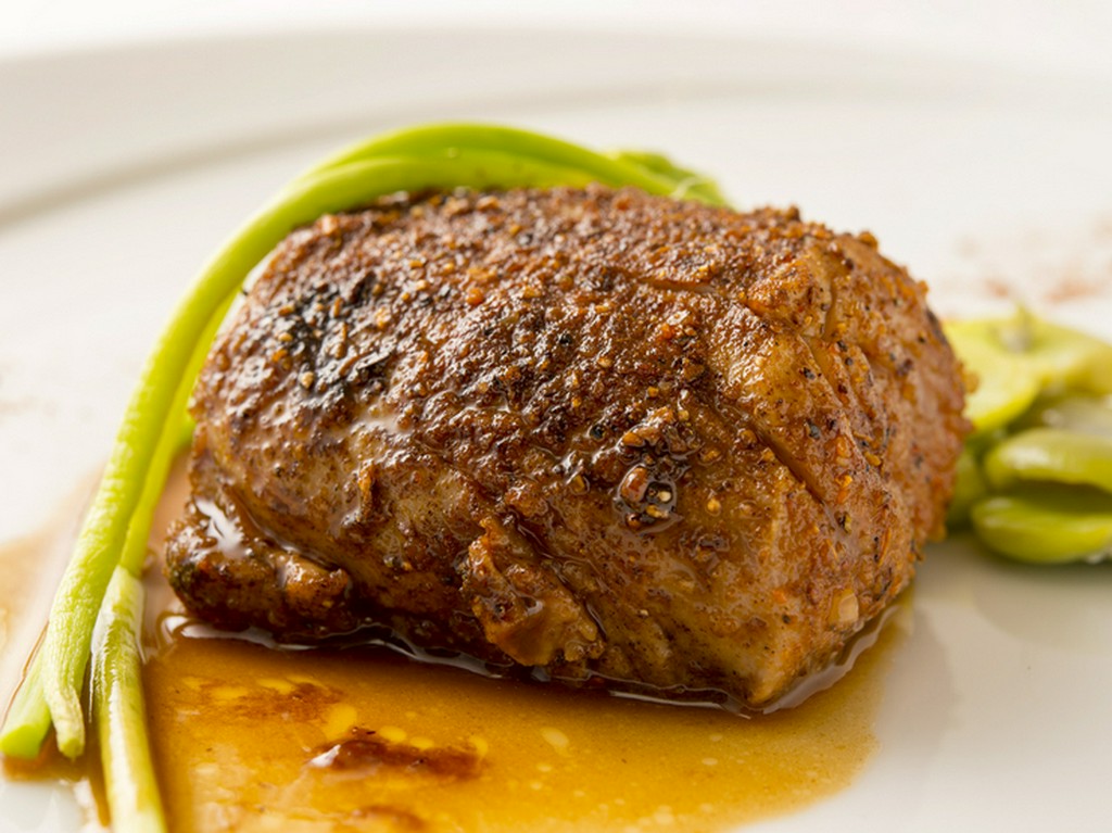 『仔羊のロースト　ソースエピス』