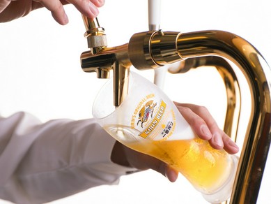 夏はやっぱり、キンキンに冷えたビールで乾杯！