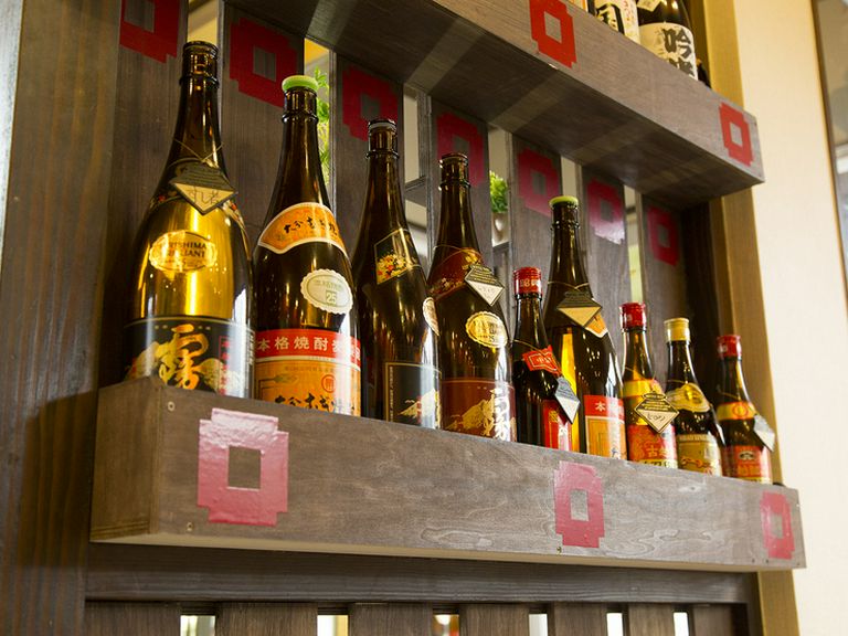 紹興酒はもちろん、焼酎一升瓶もキープ可能
