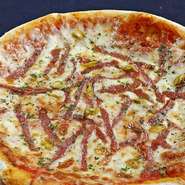 イタリア語で悪魔を意味するディアボラ。スパイシーで、後をひく旨さのピッツァです。