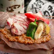 極上の仙台牛を香ばしく焼き上げ特製の味噌だれで。