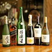 宮城県産の日本酒の他、ワインも豊富な品揃え