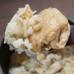 地元の契約農家や漁師との直接取引による、新鮮で美味しい食材