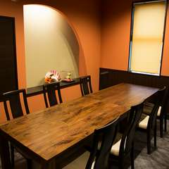 大人の女子会に最適な落ち着いた雰囲気と料理