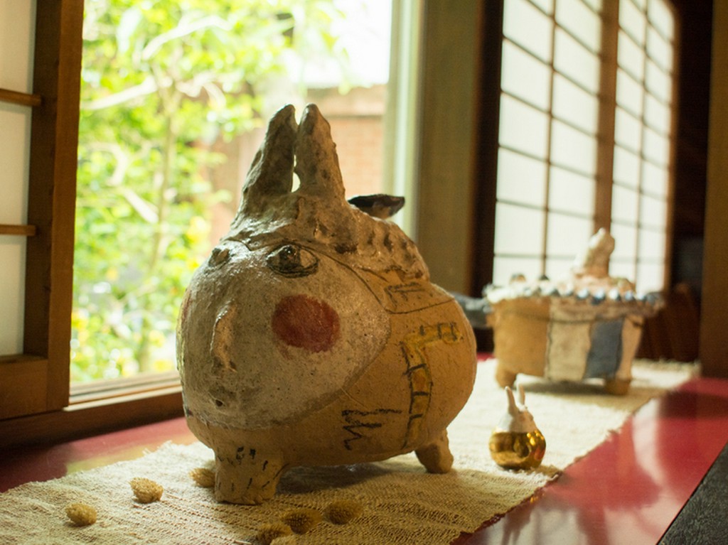 現代陶芸作家の作品も鑑賞できる古民家を改装した和モダン空間