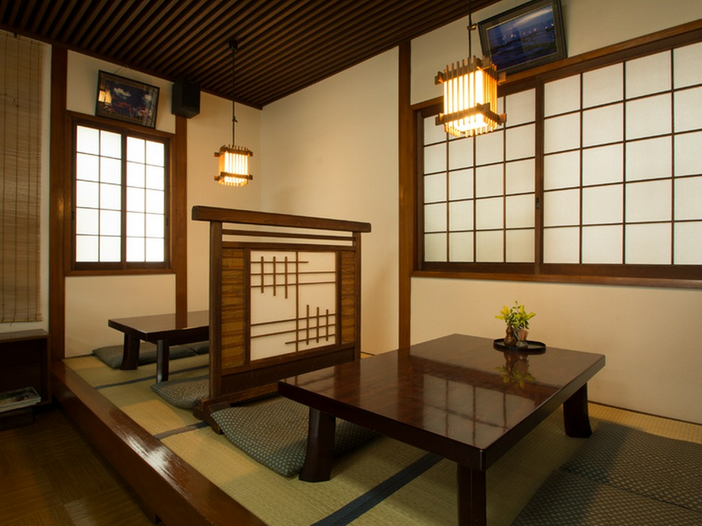 和の落ち着いた空間で楽しむ絶品鰻。小上がり座敷でリラックス
